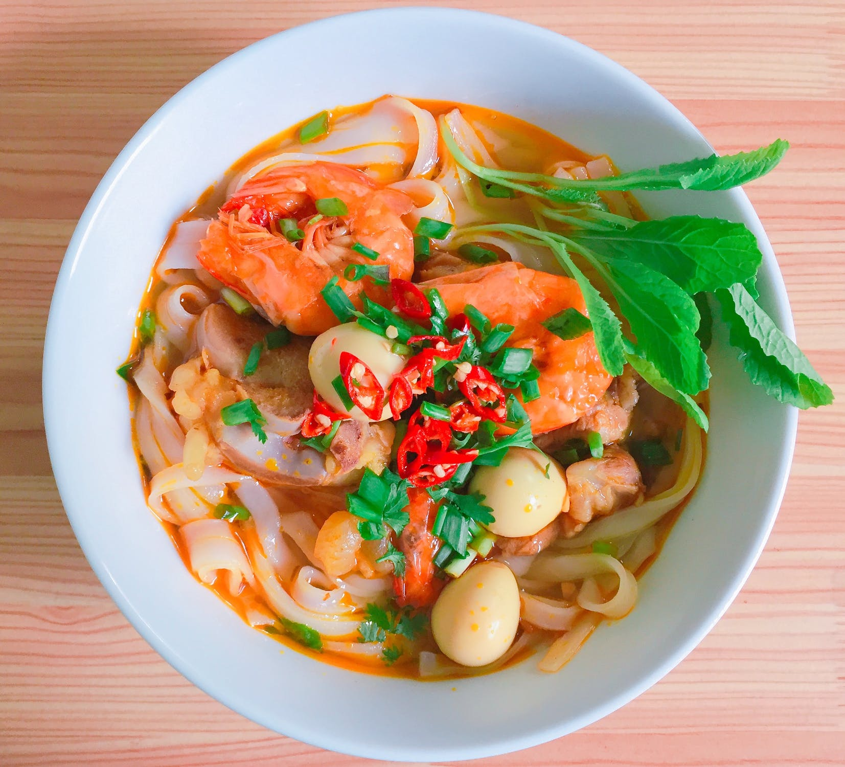 Spicy seasoned seafood noodles